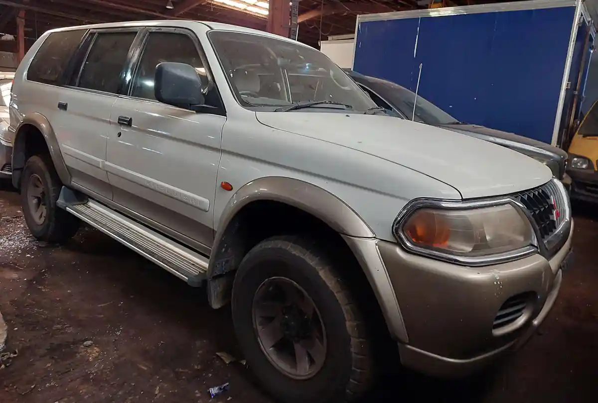 2007Mitsubishi-Challenger